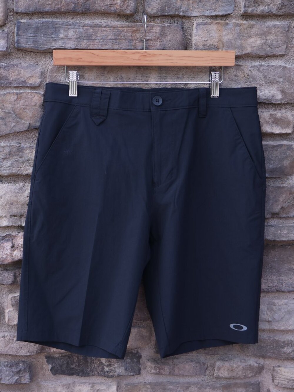 Oakley Men’s Black Stretch Performance Golf Shorts Size 32